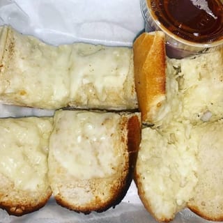 Italian Specialties Garlic Bread with Mozzarella